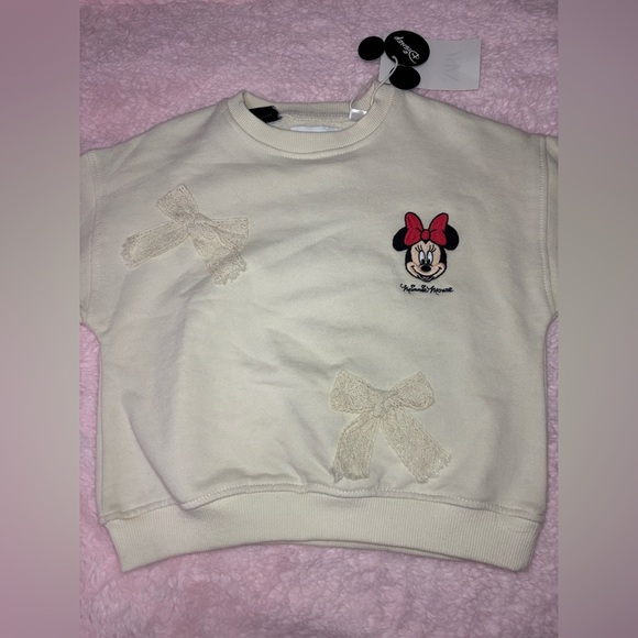 Zara Disney Minnie Mouse Girls Beige Pullover Sweatshirt Bow Accents Size 4 - Picture 2 of 4